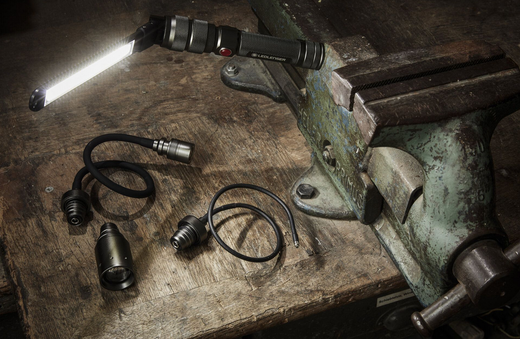 LEDLENSER 4-in-1 LED-Arbeitsleuchte Workers Friend